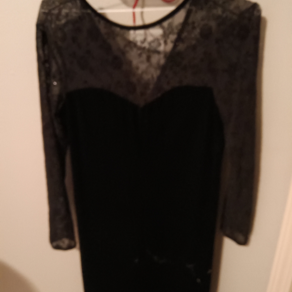 Elegant Black Lace Dress